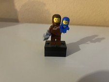 LEGO 71037 Series 24 Brown Classic Spaceman & Spacebaby.