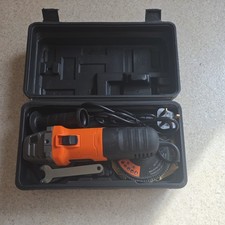 VonHaus 900w Angle Grinder with Diamond  Saw Blade and Hard Case and extras