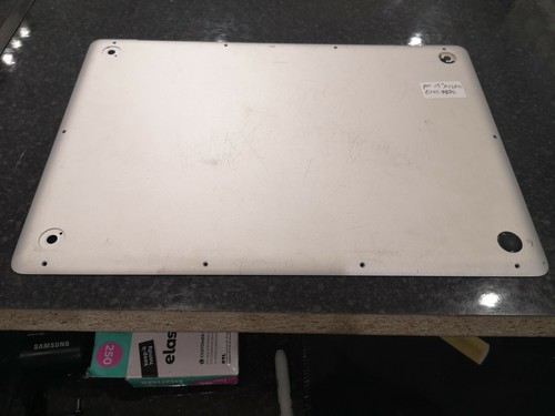 Genuine apple macbook - genuine, pro