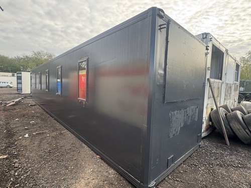 Foot insulated container - insulated,