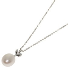TIFFANY&Co.  Fresh water pearl