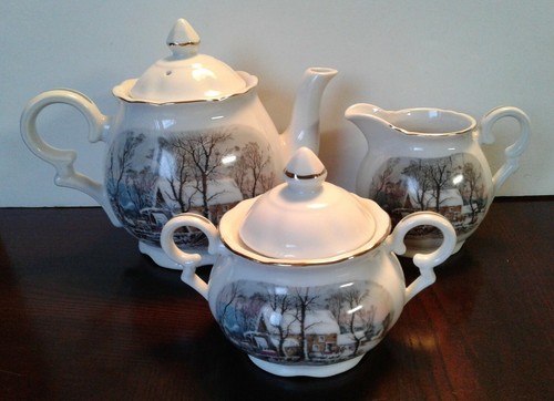 Avon china tea pot - pot,, sugar