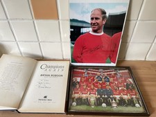 Manchester United Memorabilia Signed Book + 2 Photographs