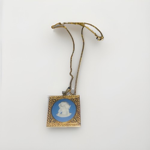 Vintage wedgwood necklace - vintage,
