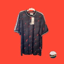 (NEW) Black and Red Pattern
