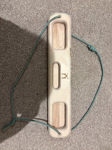 Wooden climbing fingerboard