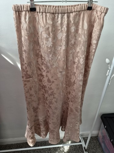 Tan beige patterned skirt - tan/beige,