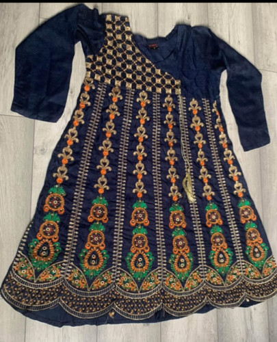 Shalwar kameez size - kameez, m