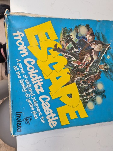 Escape from colditz board - escape, game
