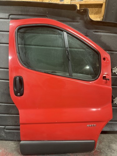 Vauxhall vivaro right - vauxhall,