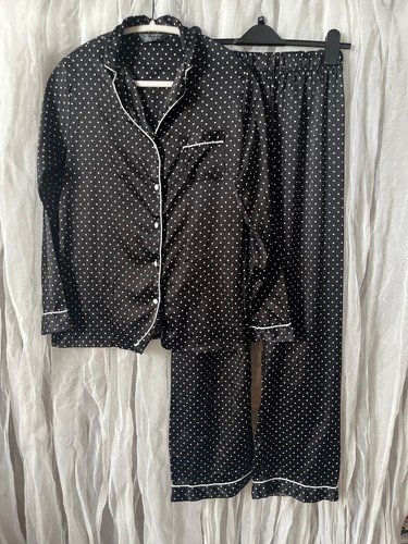 Black and white - , polka