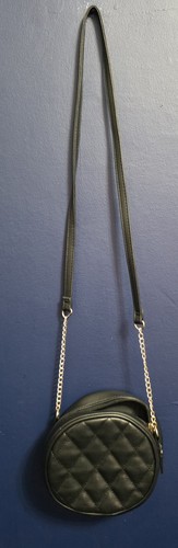 Black quilted round cross - black, body