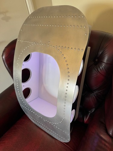 Aeroplane fuselage wall