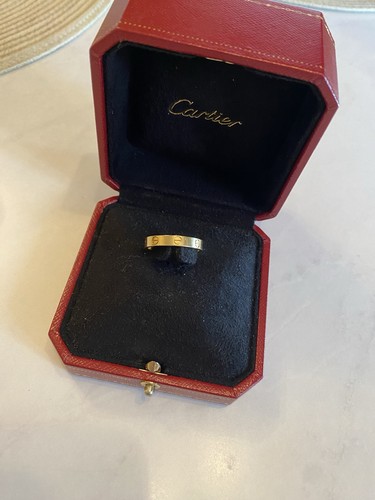 Cartier love ring 18ct size - cartier,