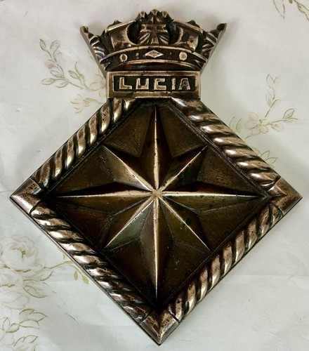 Vintage hms lucia f27 - hms, badge