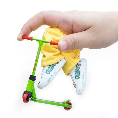 Finger scooter toy - finger,
