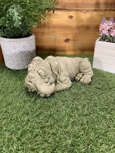 Stone garden laying cute funny - garden,