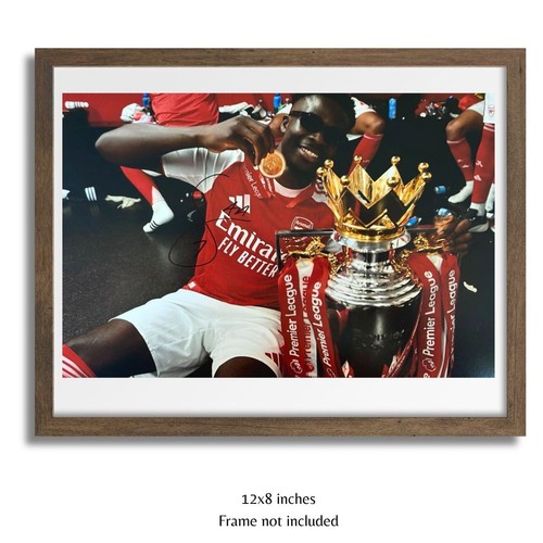 Bukayo saka hand signed - bukayo,