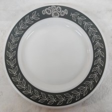 Vintage Milk Glass PYREX 9"