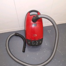 Miele Cat And Dog Plus Vacuum Cleaner SPARES OR REPAIRS SOLD AS SEEN UNTESTED