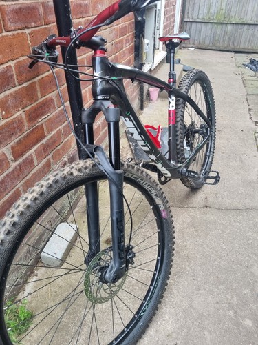 One lurcher carbon fiber - on,