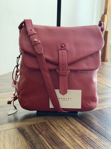 Authentic pre loved - authentic,