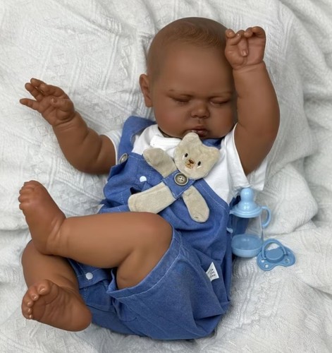 Lifelike reborn baby doll - baby,