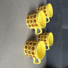 Vintage Retro 1960s / 1970s Staffordshire Potteries Mugs x 4 yellow flower power