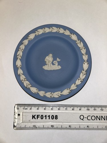 Wedgewood blue jasperware - blue,
