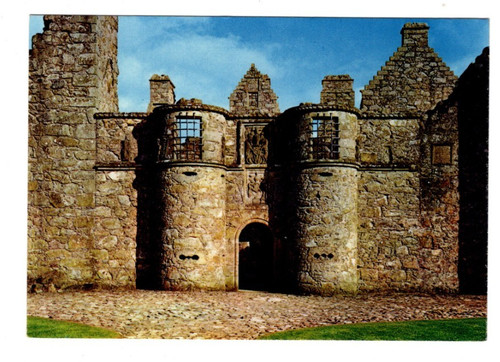Tolquhon castle gatehouse - castle,