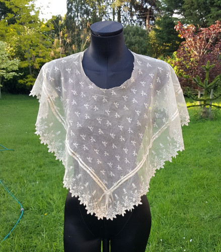 Lace collar embroidery - lace,