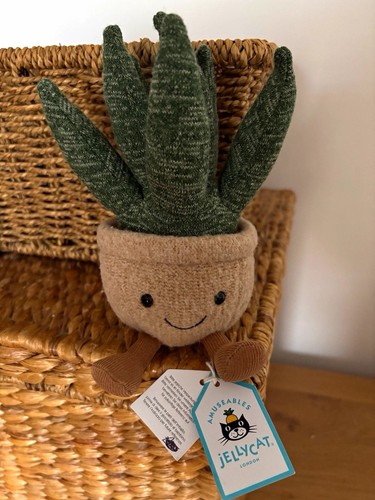Genuine retired jellycat - jellycat, small