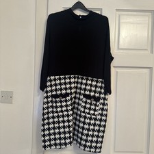 Size 16 Black 3/4 Sleeves