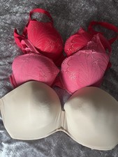 Wonderbra Bundle