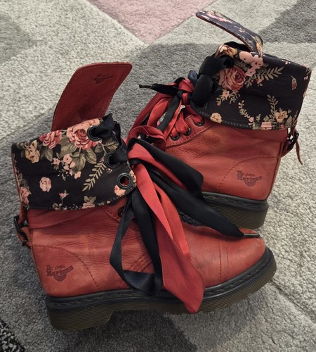 Martens triumph aimilita - martens,