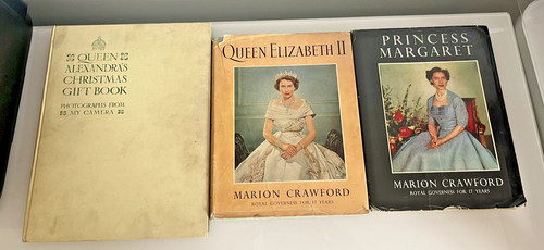Royal hardback books queen - royal, books-queen