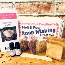 Easy Organic Soap Making Kit - 100% Natural - Made in UK - Vegan - Aromatherapy