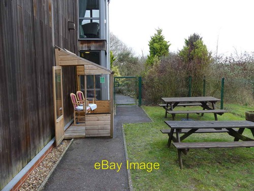 Photo 6x4 smoking shelter - 6x4,