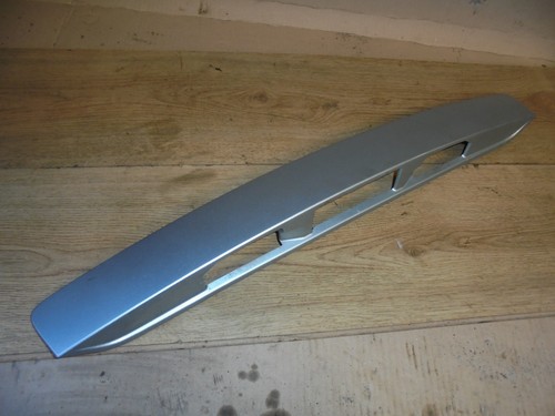 Mazda 2003 hatch - 6,
