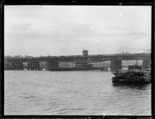 Barge passing under the Pyrmont Bridge, Sydney, 1930s Australia Old Photo