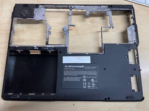 Alienware m9700i base - m9700i, r1