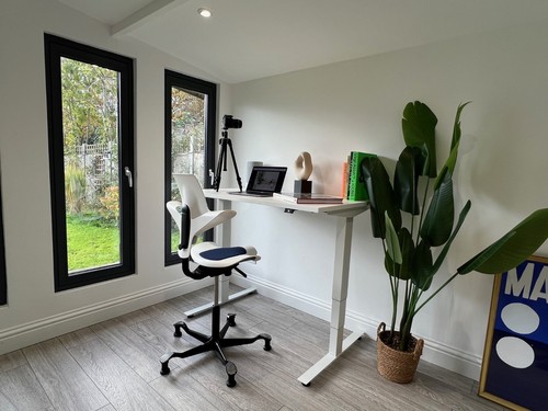 Herman miller nevi desk - nevi,