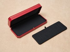 Cartier Bracelet Presentation