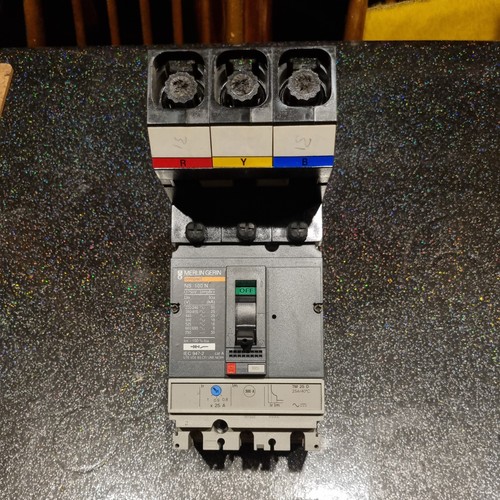 Schneider merlin gerin compact - gerin,