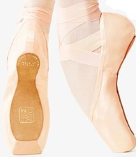 NIB Gaynor Minden Pink Pointe