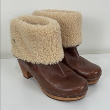 UGG Brown Leather Lynnea Clog