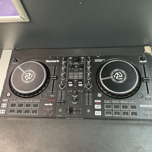 Numark mixtrack pro deck - fx, 2-deck