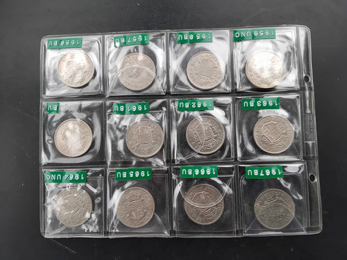 Uncirculated half crown - 12,