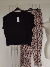 Ladies Pyjamas Size 20 BNWT 