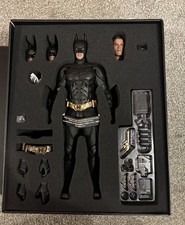 Hot Toys Batman The Dark